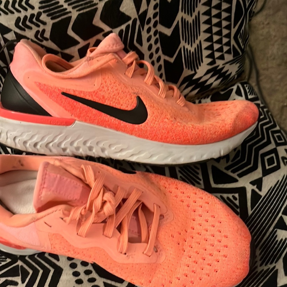 Nike Odyssey React